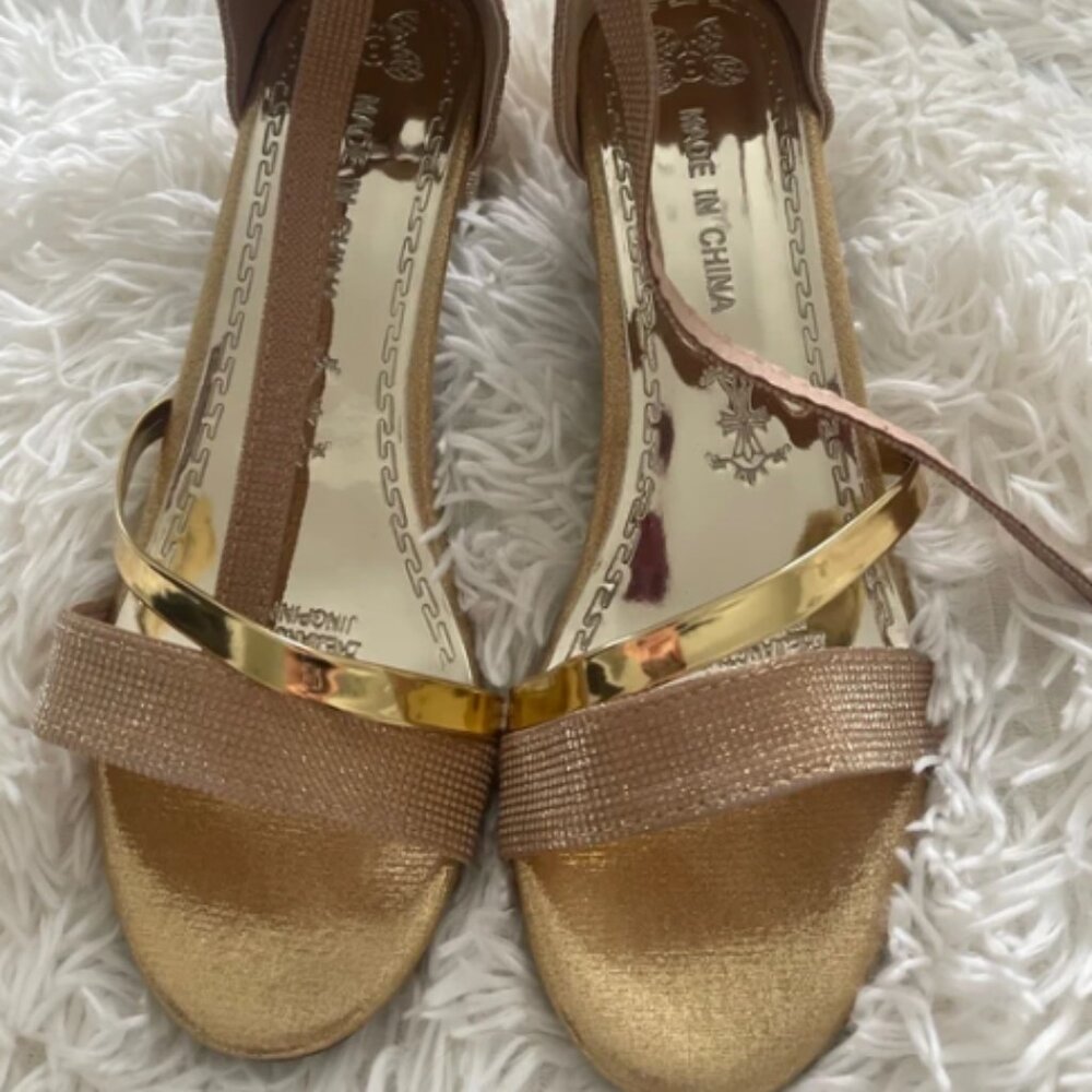 Gold sparkly block heel strappy sandle